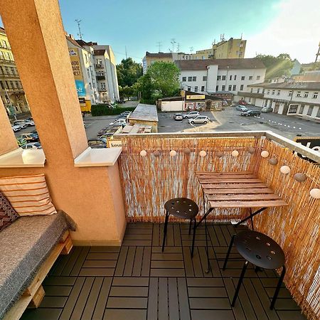 Bright And Central Suite With A Balcony Brünn  Kültér fotó