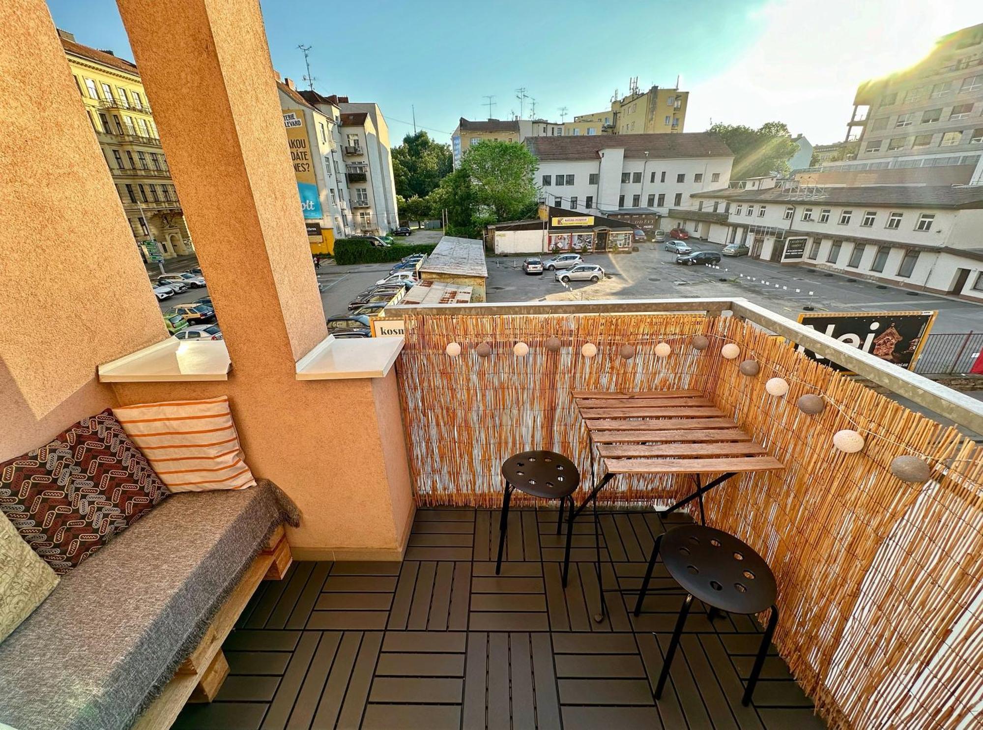 Bright And Central Suite With A Balcony Brünn  Kültér fotó